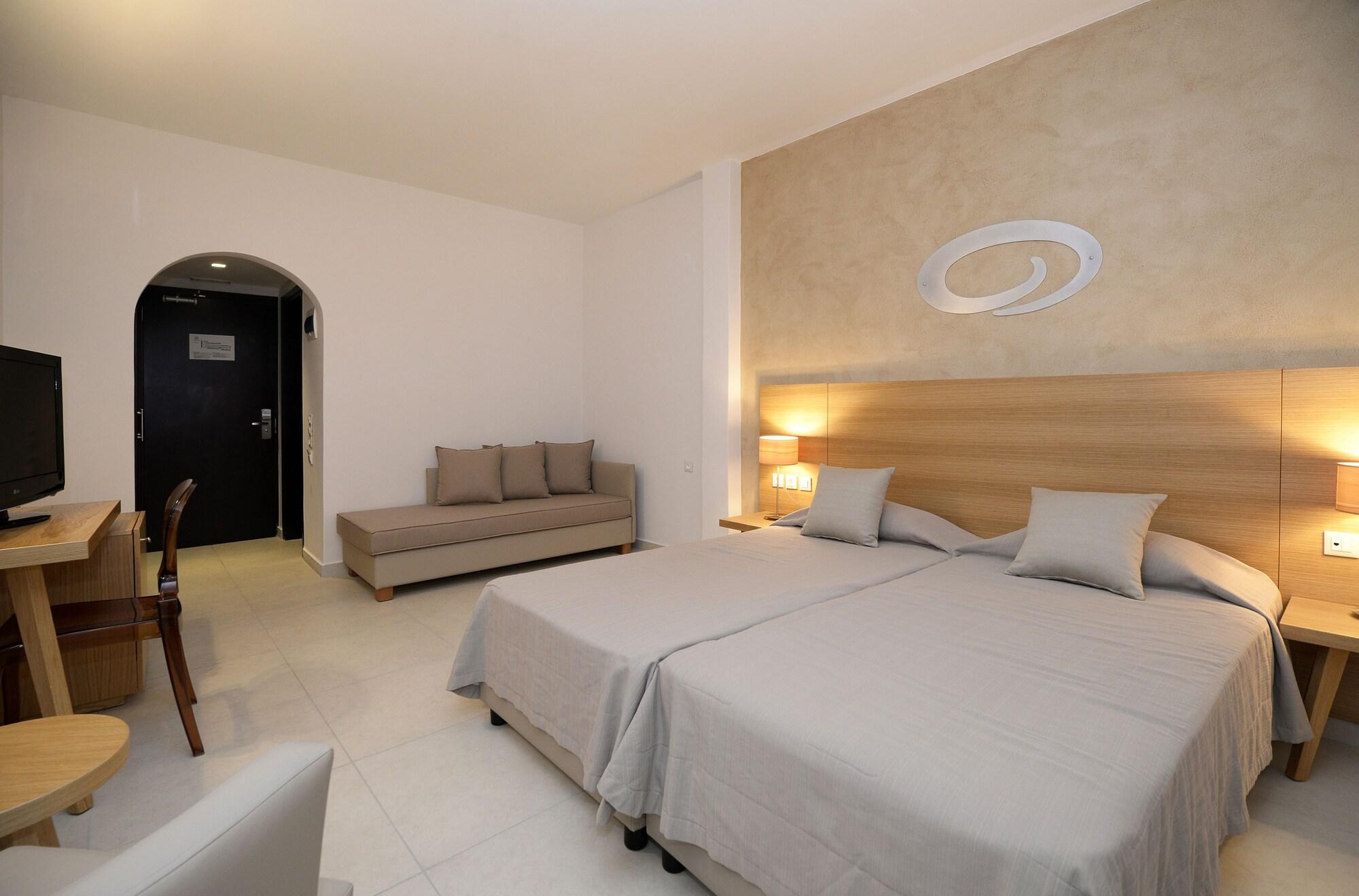 Golden Beach Hersonissos  Exterior photo
